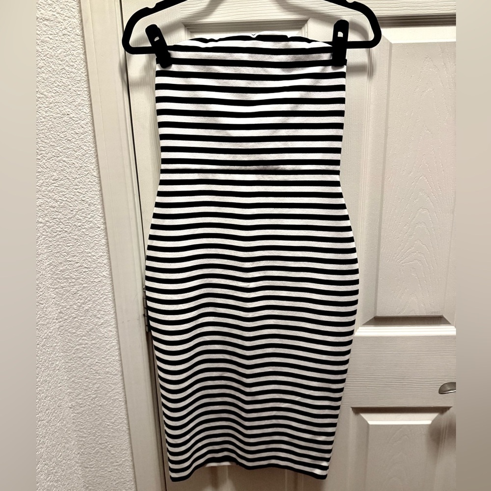 Black and White Strapless Bodycon Dress